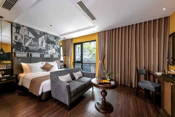 Exklusive Suite mit Blick auf die Stadt