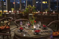 Restaurant & SkyBar
